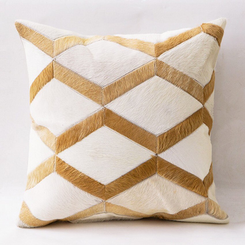 Kuhfell-Kissenbezug mit Geometrischem Muster | LuxeStyle