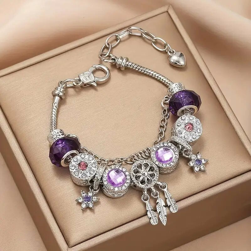 Armband Eleganter Traumfänger mit lila Perlen – Bild 3 | LuxeStyle