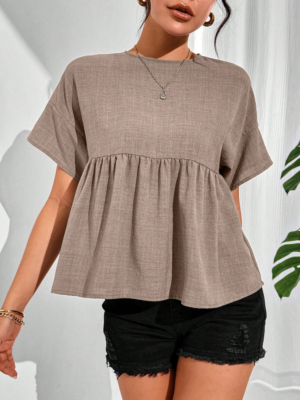 Minimalistisches Leinen-Shirt mit Rundhals