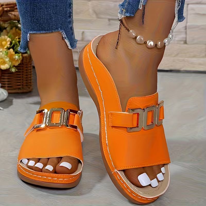 Minimalistische Peep-Toe Sandalen mit Metallschnalle