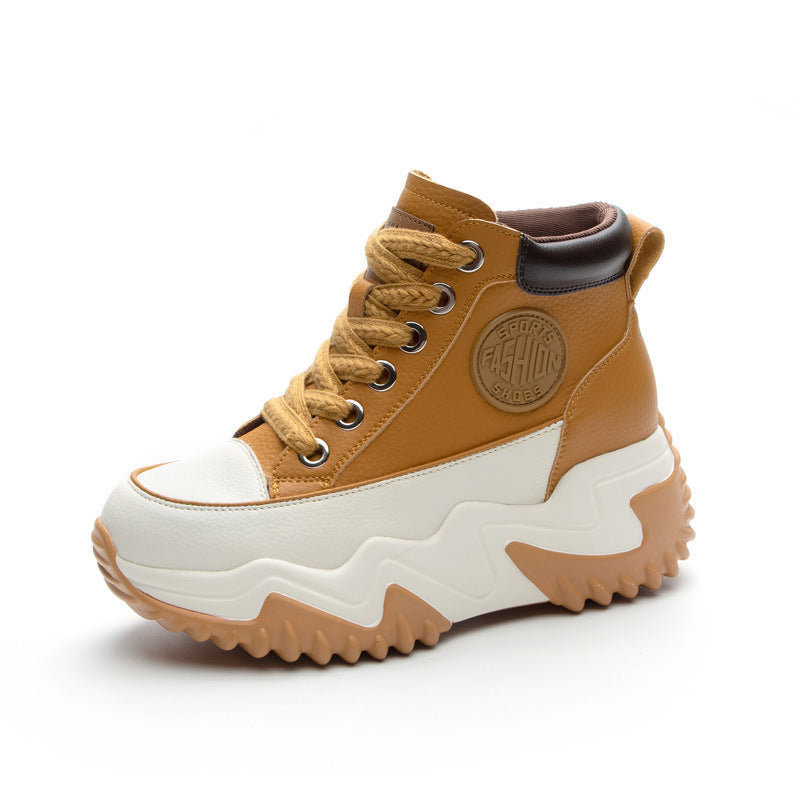 Keilsneaker High-Top mit perforiertem Design