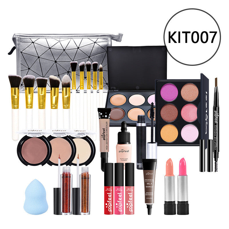 Makeup-Set für Einsteiger mit Concealer & Eyeliner – Bild 12 | LuxeStyle