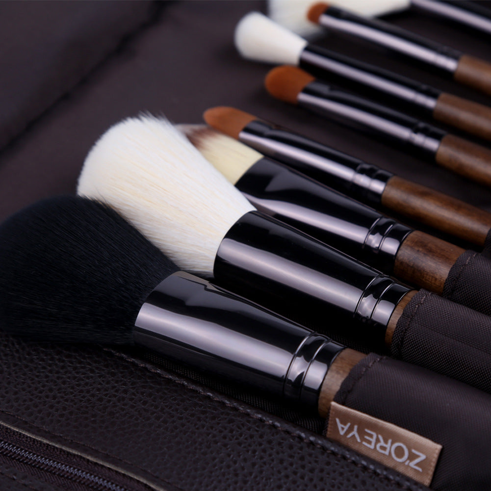 Make-up Pinselset mit Holzgriff