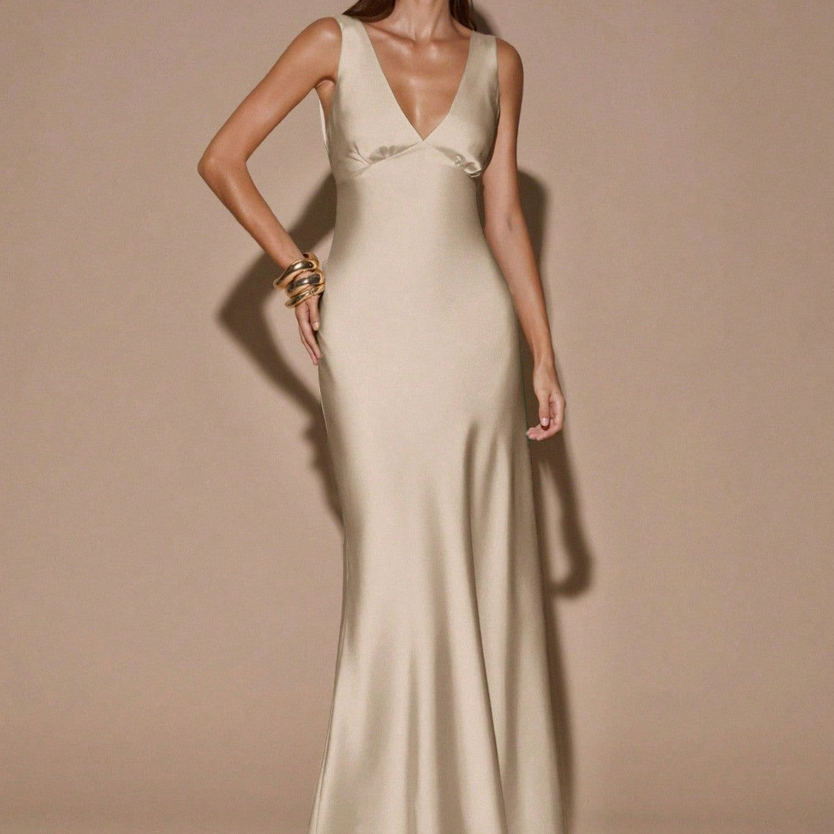 Rückenfreies Satin-Kleid