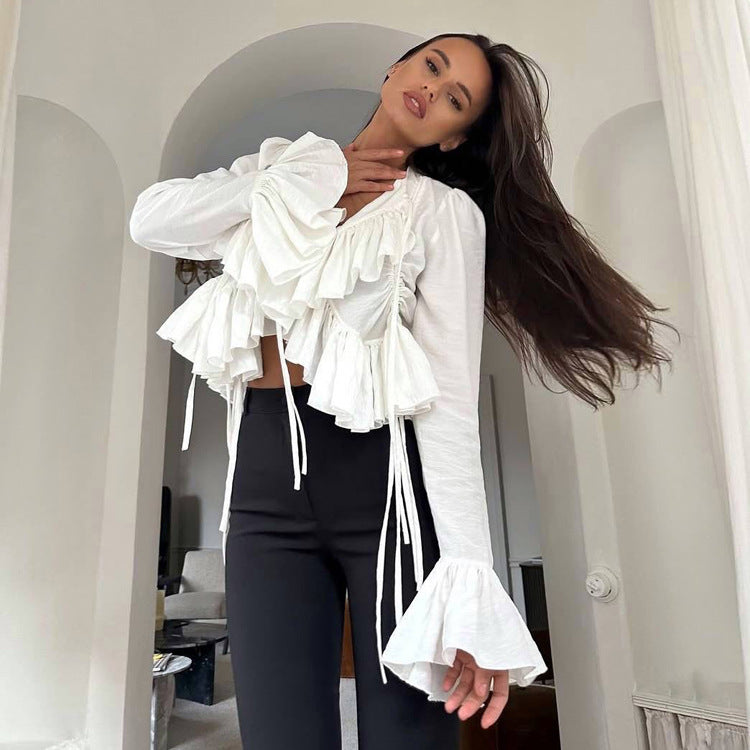 Weisses Spitzen-Top mit Rüschen und ausgestellten Ärmeln – Bild 6 | LuxeStyle