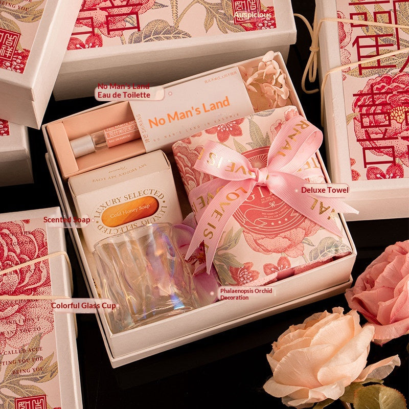Handgemachte Geschenkbox für Hochzeitsgeschenke