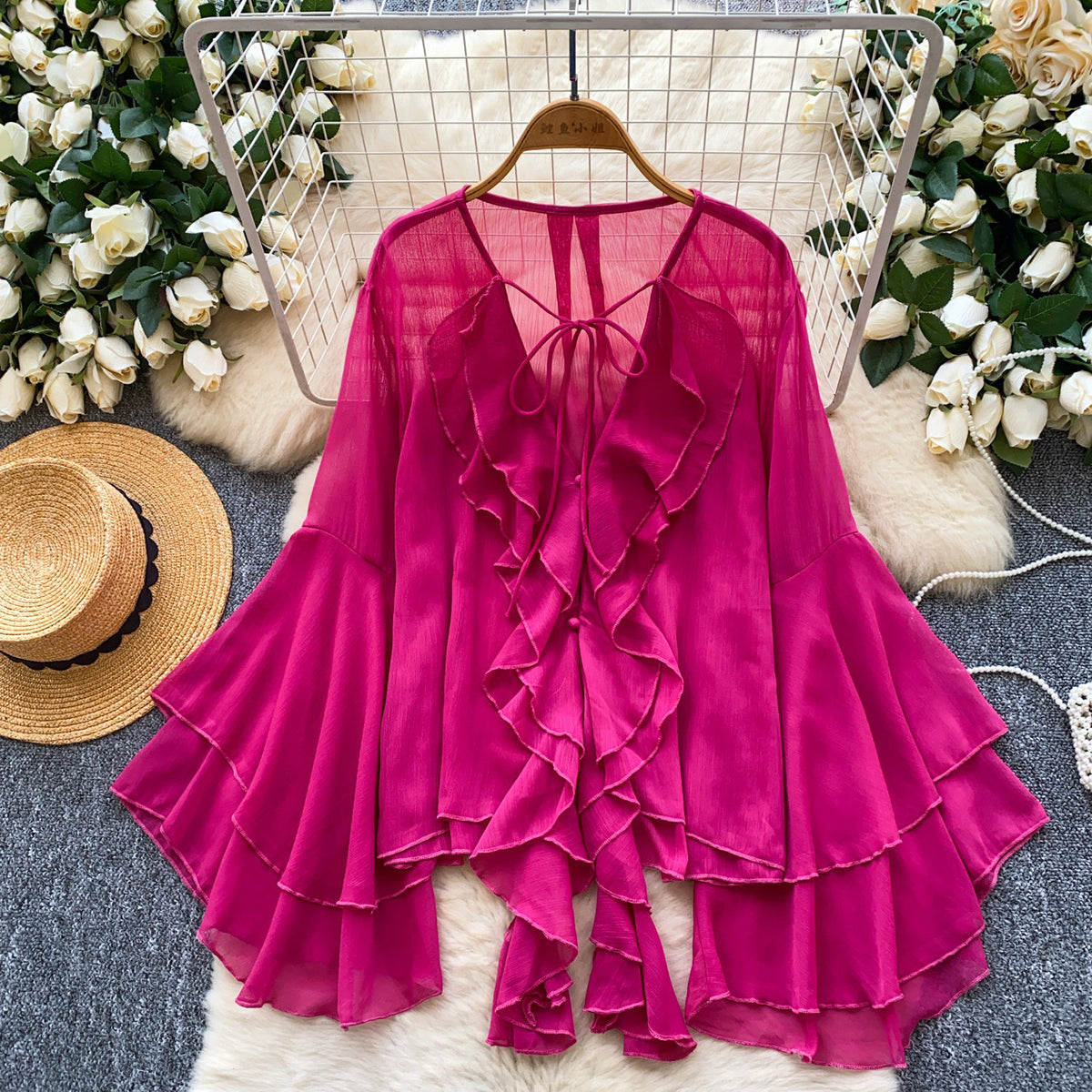 Chiffonbluse mit Rüschen und ausgestellten Ärmeln – Bild 10 | LuxeStyle