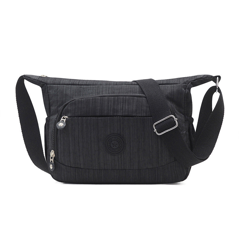 Nylon Schultertasche für Damen – Bild 5 | LuxeStyle