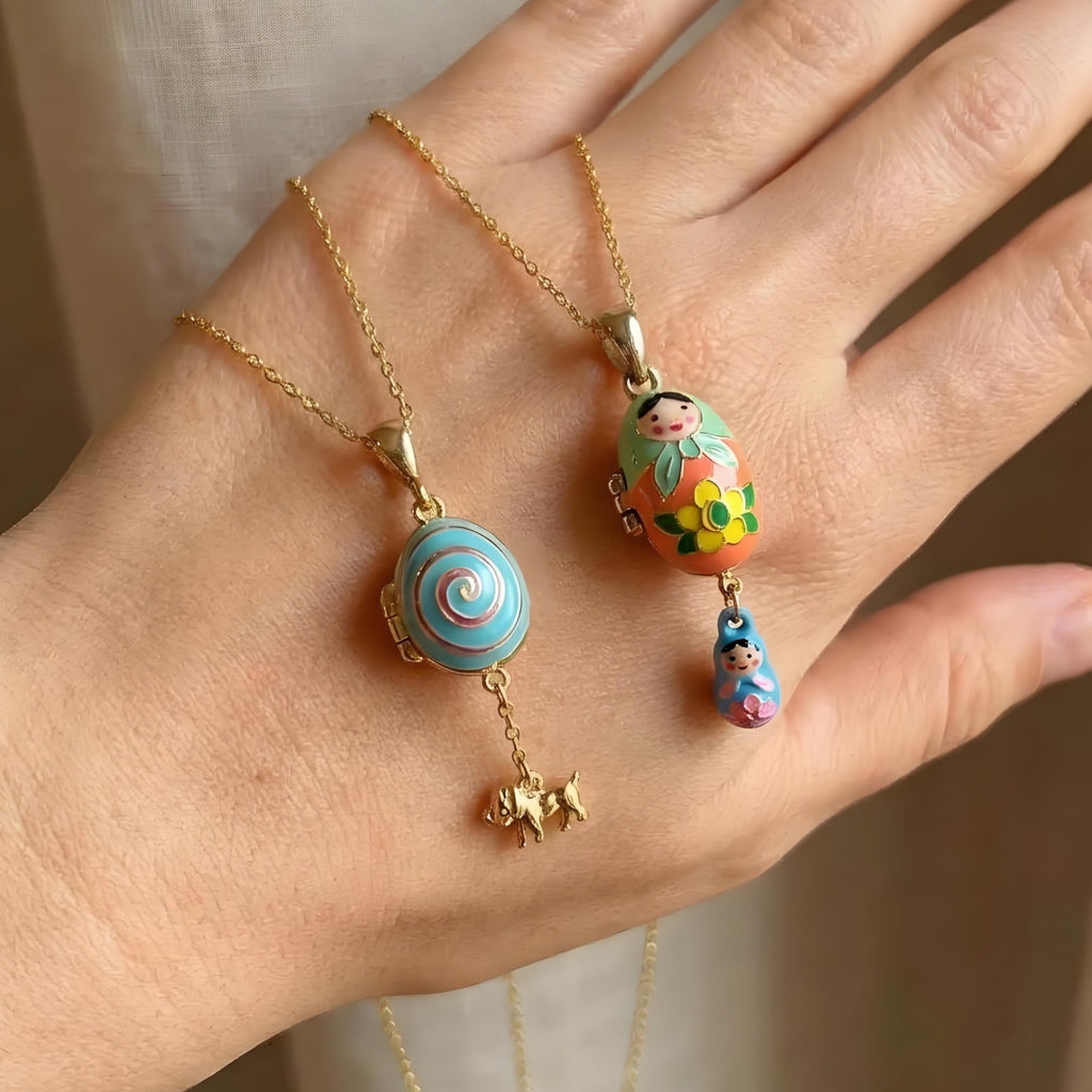 Bunt schimmerndes Halsband