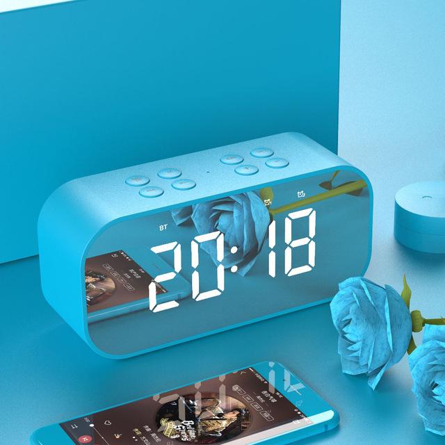 Bluetooth Lautsprecher mit LED-Uhr – Bild 1 | LuxeStyle