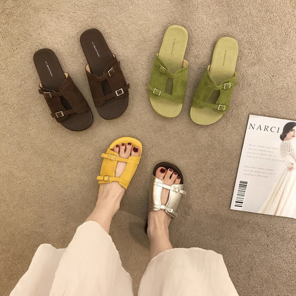 Retro-Sandalen mit flachem Absatz