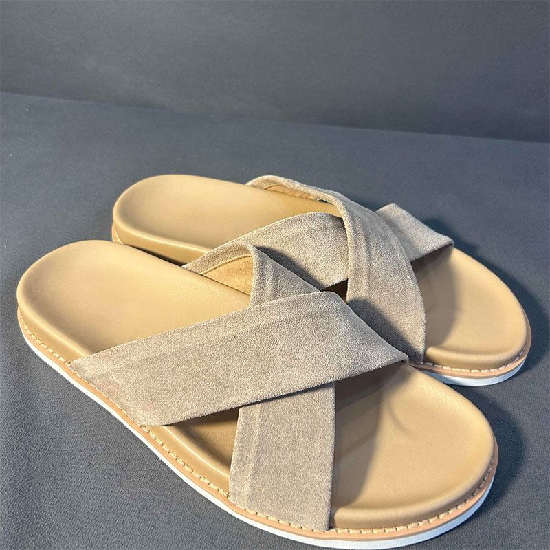 Freizeit-Slipper aus Veloursleder
