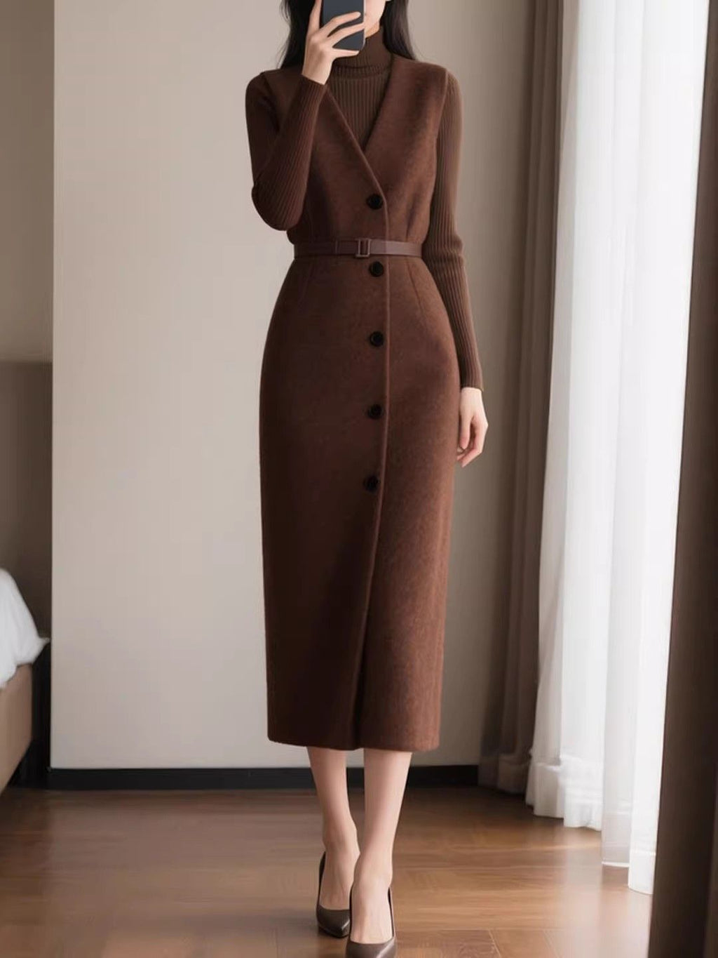 Figurbetonendes Camisole-Kleid im Zweiteiler-Set