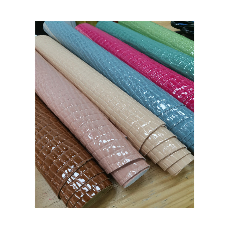 Bubble Gum Hochglanz-Lederimitat – Bild 6 | LuxeStyle