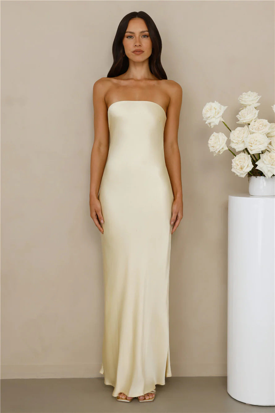 Damen rückenfreies Satin-Maxikleid