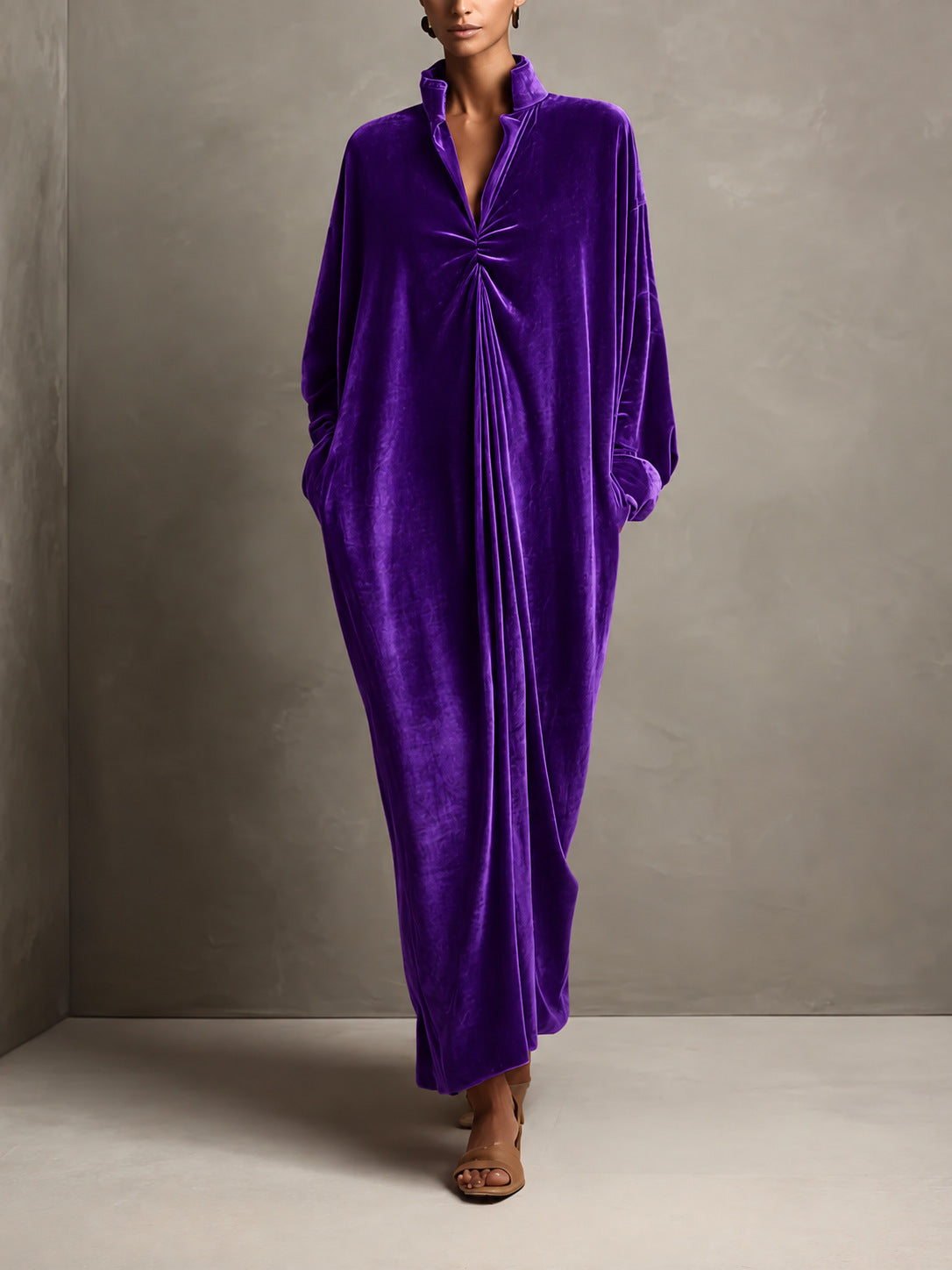 Mandarinkragen-Langkleid mit Goldsamt – Bild 5 | LuxeStyle