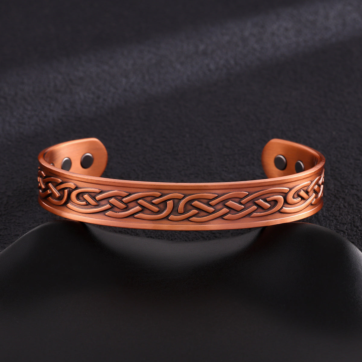 Magnetarmband aus rotem Kupfer – Bild 1 | LuxeStyle