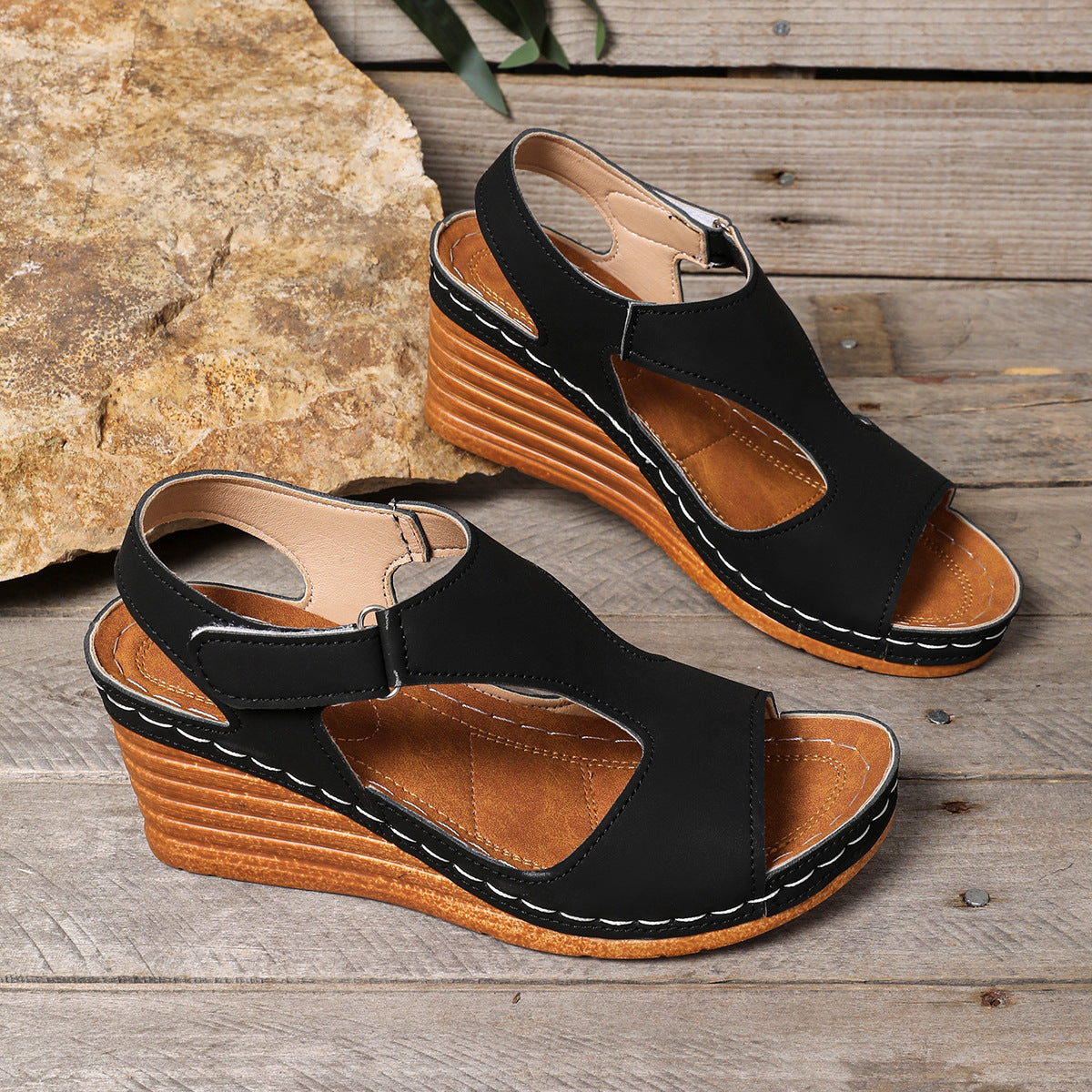 Keile-Sandalen mit Klettverschluss – Bild 6 | LuxeStyle