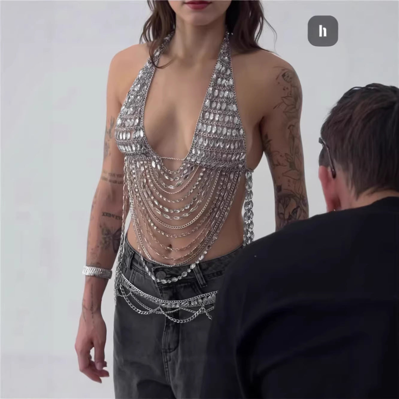 Glitzerndes Dekolleté-Kettentop