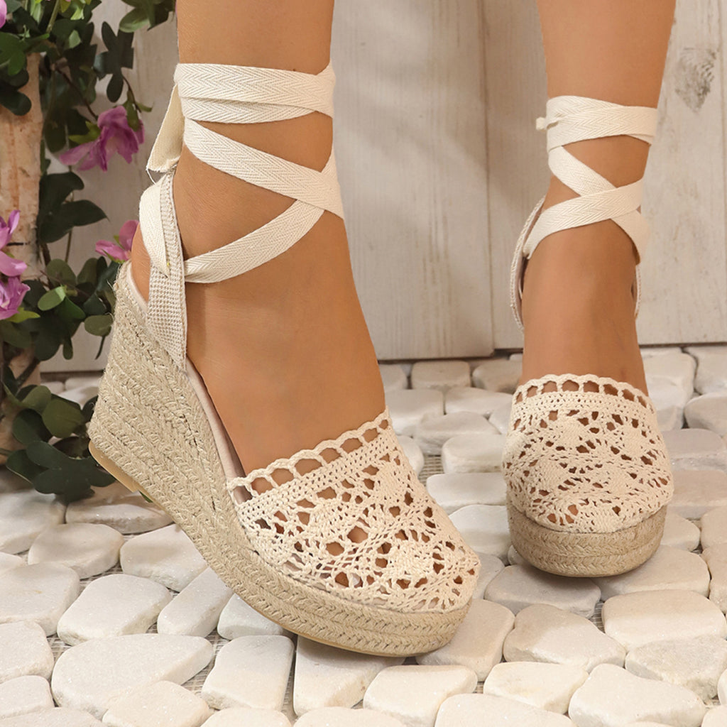 Keilsandalen aus Strohgeflecht mit Schnürung – Bild 11 | LuxeStyle