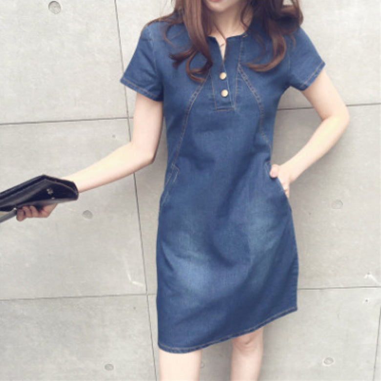 Figurbetonendes Denim-Midikleid mit kurzen Ärmeln – Bild 2 | LuxeStyle