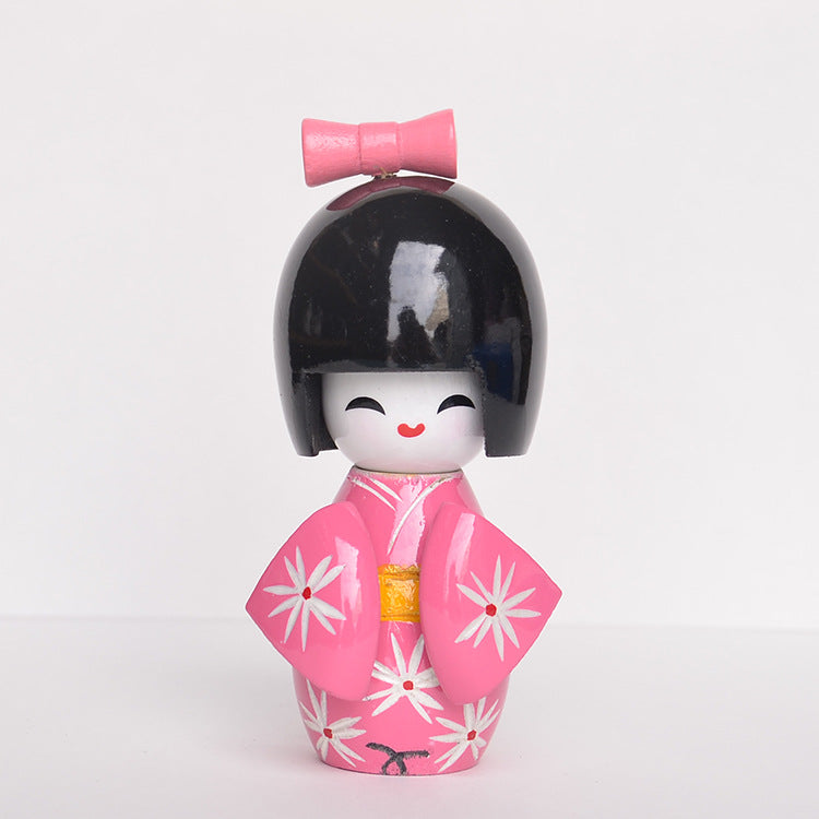 Kimono-Püppchen aus Birkenholz