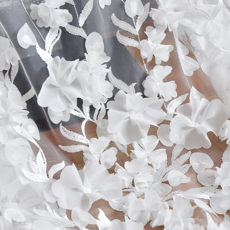 Weisse Chiffon-Blumen Spitzenstoff