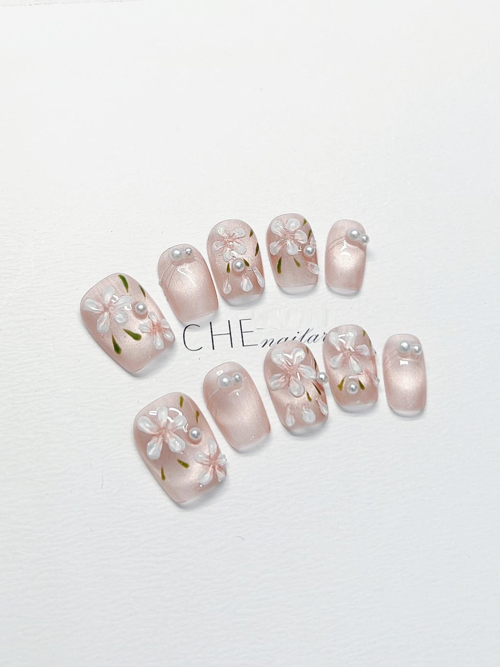 Blumen-Perlen Nagel-Set zum Aufkleben – Bild 6 | LuxeStyle