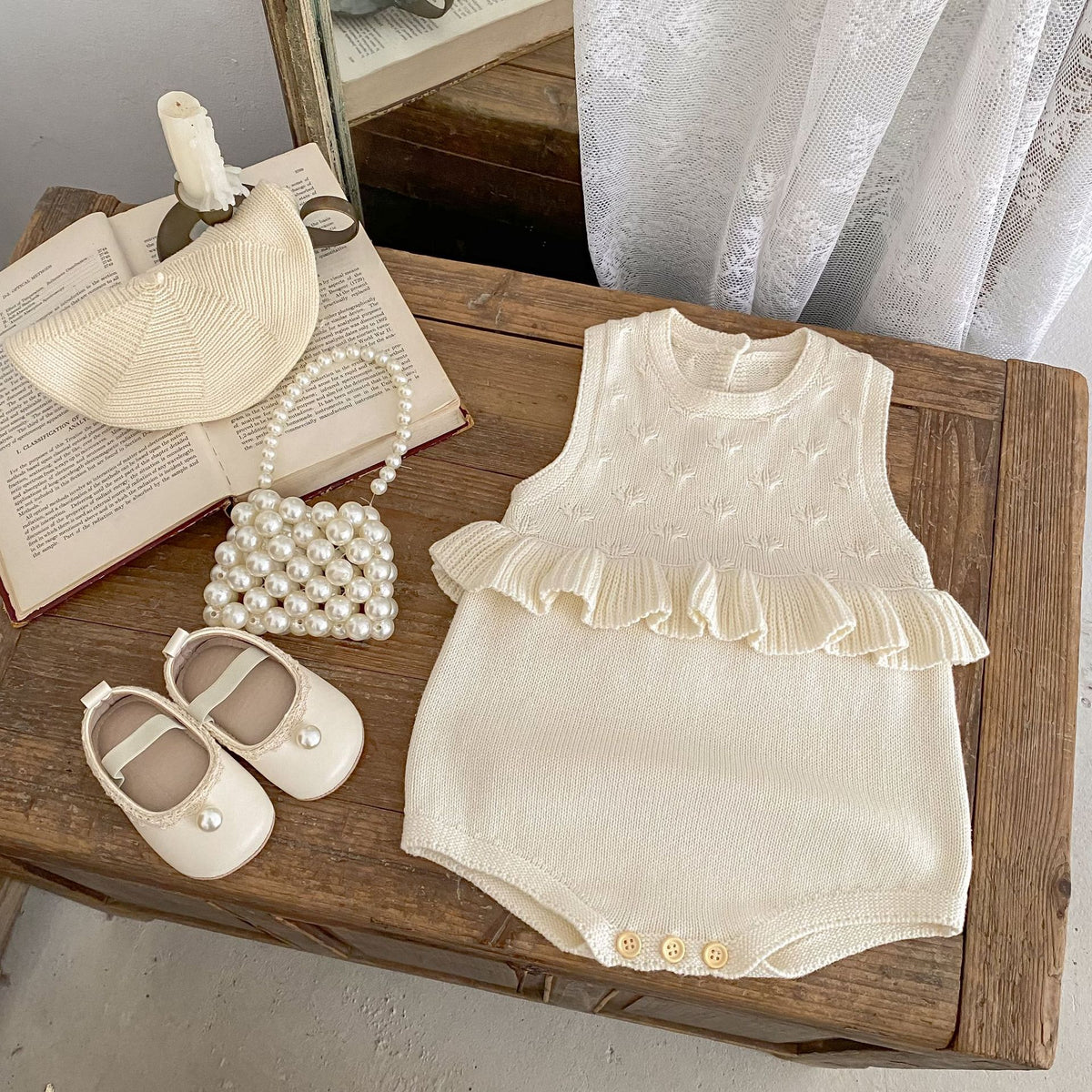 Baby Strampler mit Rüschen – ärmellos – Bild 4 | LuxeStyle