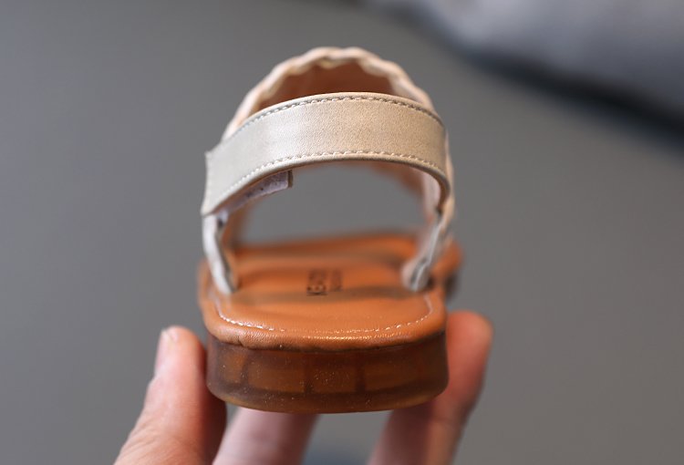 Kinder-Strandschuhe Korean Style mit Klettverschluss – Bild 4 | LuxeStyle