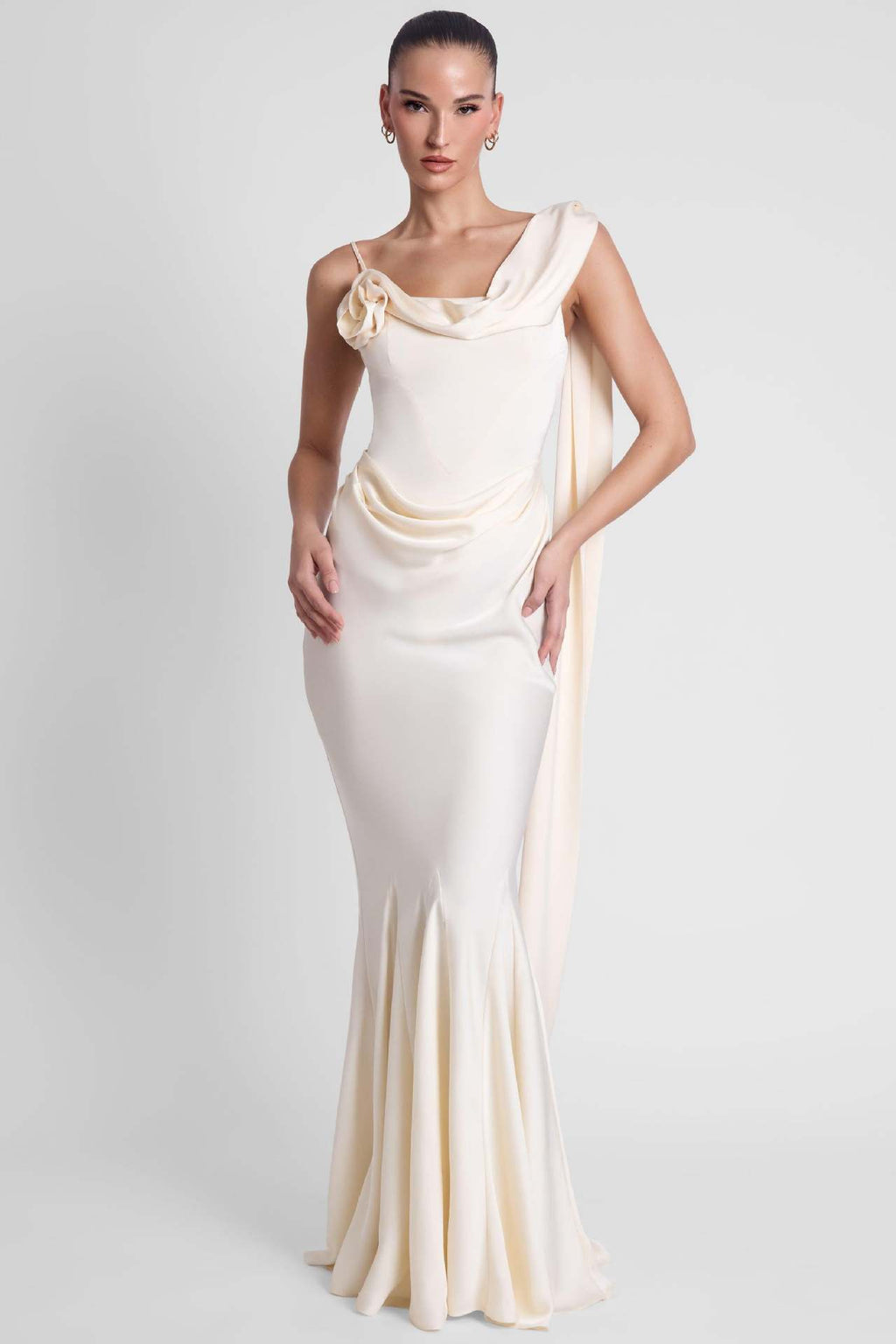 Elegantes Satin Bodycon Kleid – Bild 6 | LuxeStyle