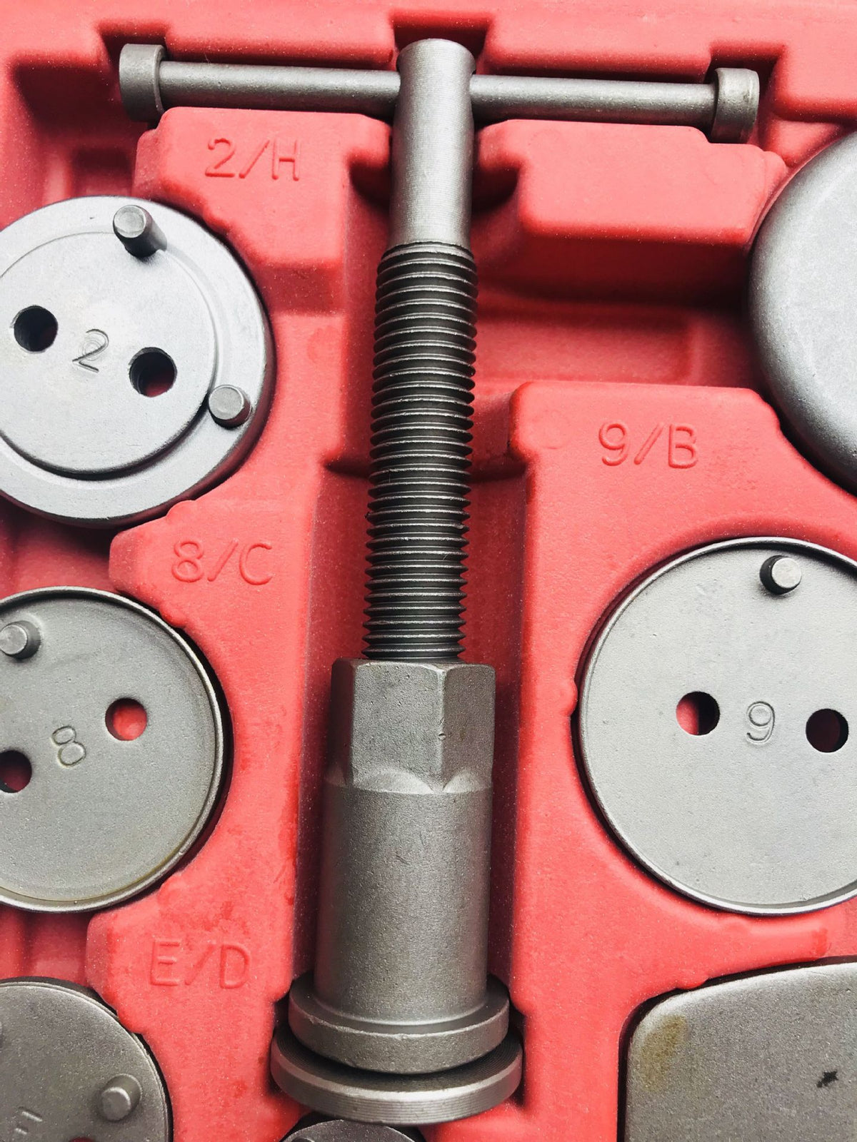 21-teiliges Bremsen-Werkzeugset für Autoreparatur – Bild 3 | LuxeStyle