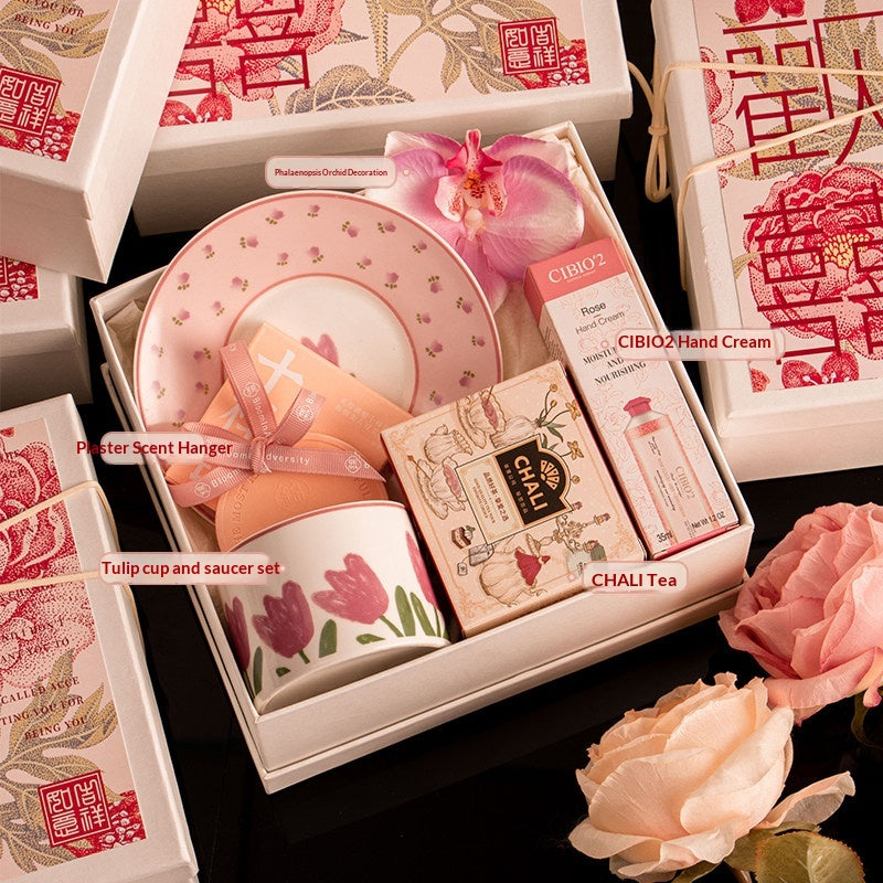 Handgemachte Geschenkbox für Hochzeitsgeschenke