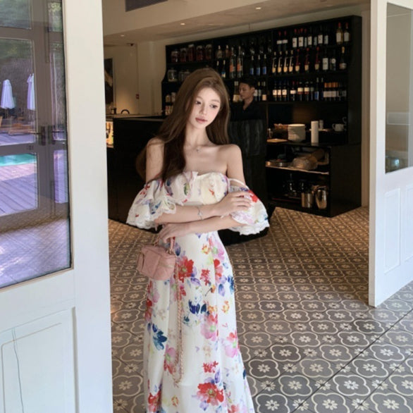 Geblümtes Chiffon-Kleid mit Rüschen