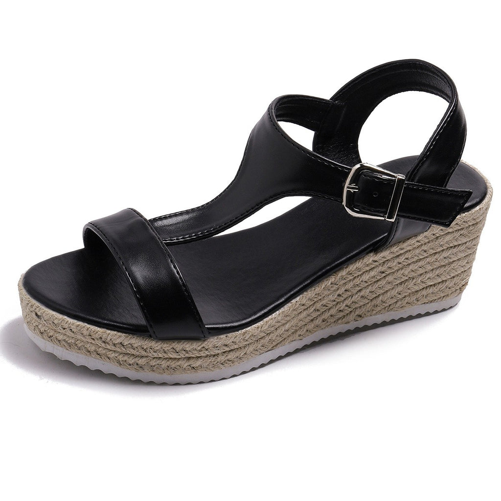 Sommer-Sandalen mit Keilabsatz