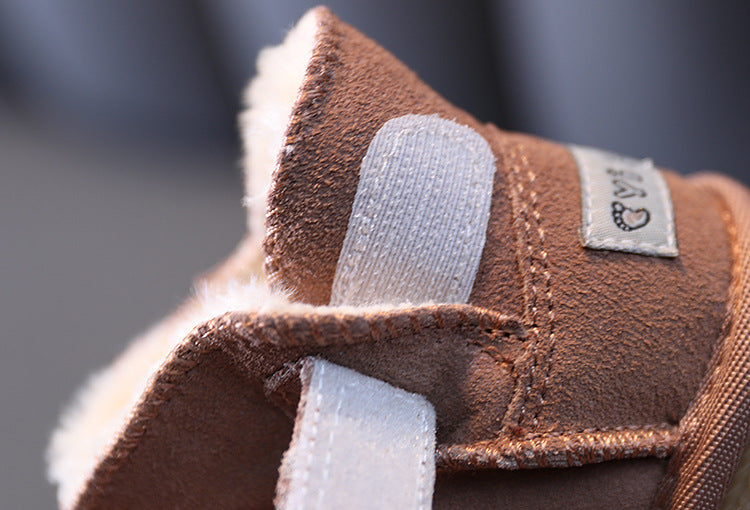 Warme Schneeschuhe für Kinder
