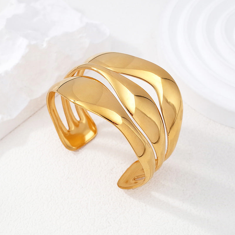 Goldüberzogene Armbanduhr