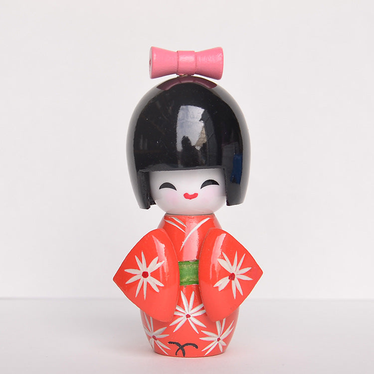 Kimono-Püppchen aus Birkenholz