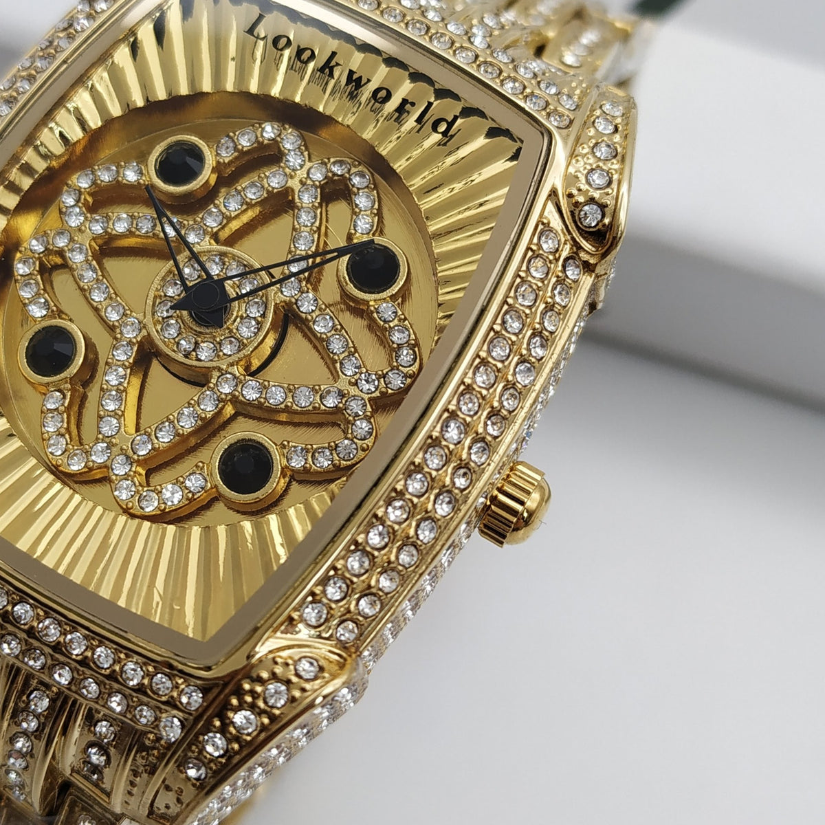 Damen-Armbanduhr mit Strasssteinen und Quarz – Bild 10 | LuxeStyle