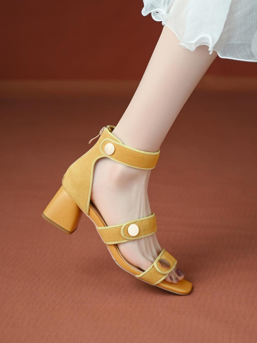 Retro Frosted Schnallen-Sandalen aus Leder – Bild 10 | LuxeStyle