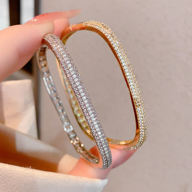 Diamantarmband mit Galaxie-Design – Bild 7 | LuxeStyle