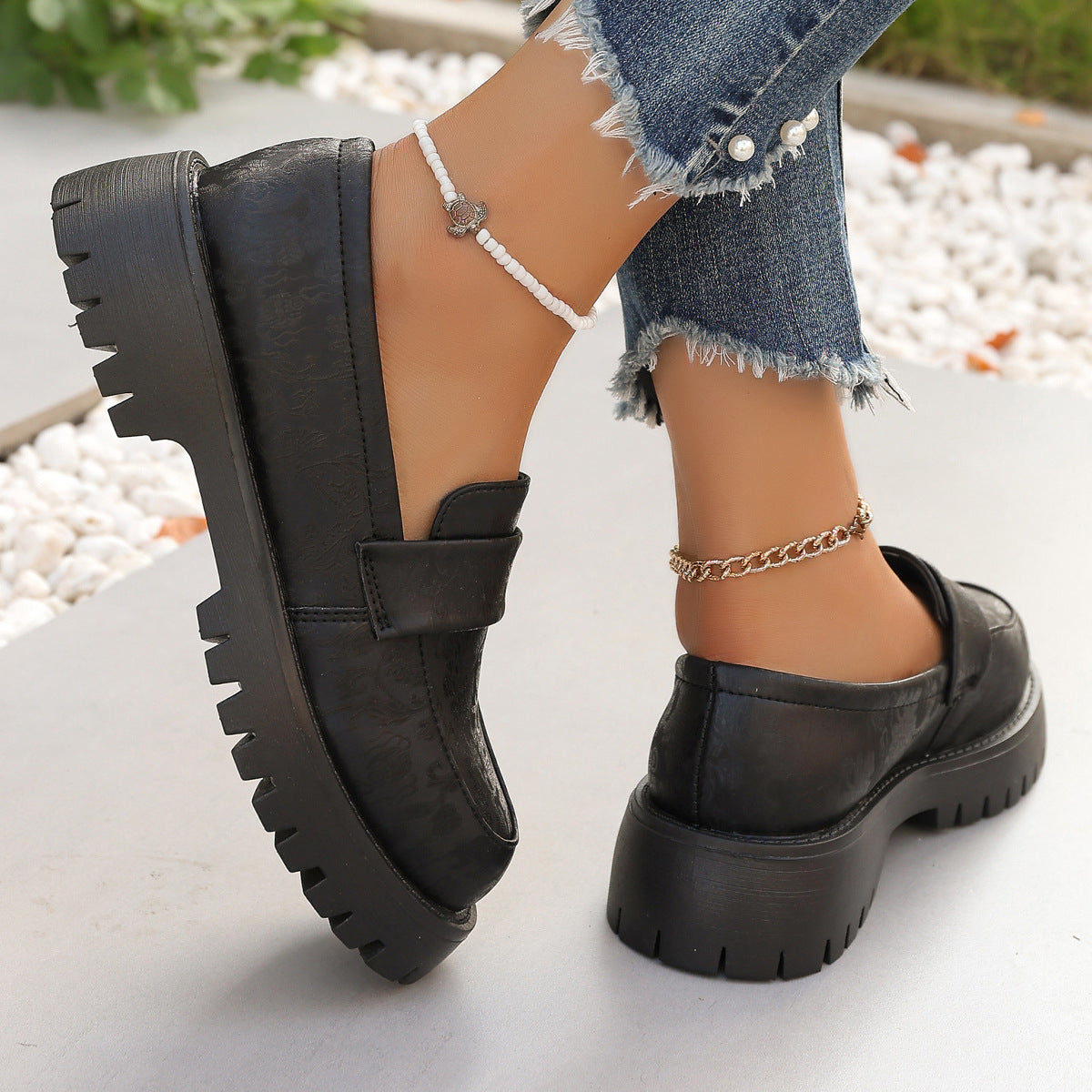 Britische Slip-on Loafer mit Chunky-Absatz