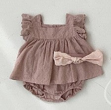 Baby-Set: Weste mit Hose und Rüschenärmeln – Bild 2 | LuxeStyle