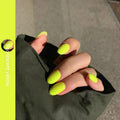 Fluoreszierender UV Nagellack – Bild 1 | LuxeStyle
