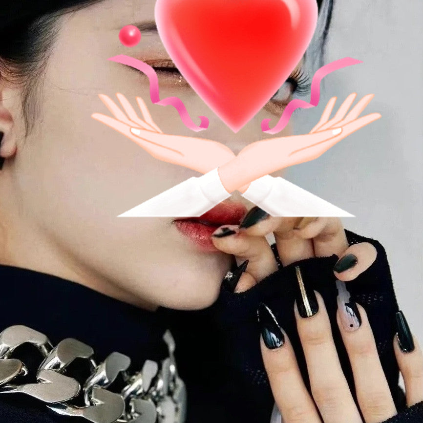 Handgemachte schwarze Rüstungs-Nagelpatches – Bild 5 | LuxeStyle