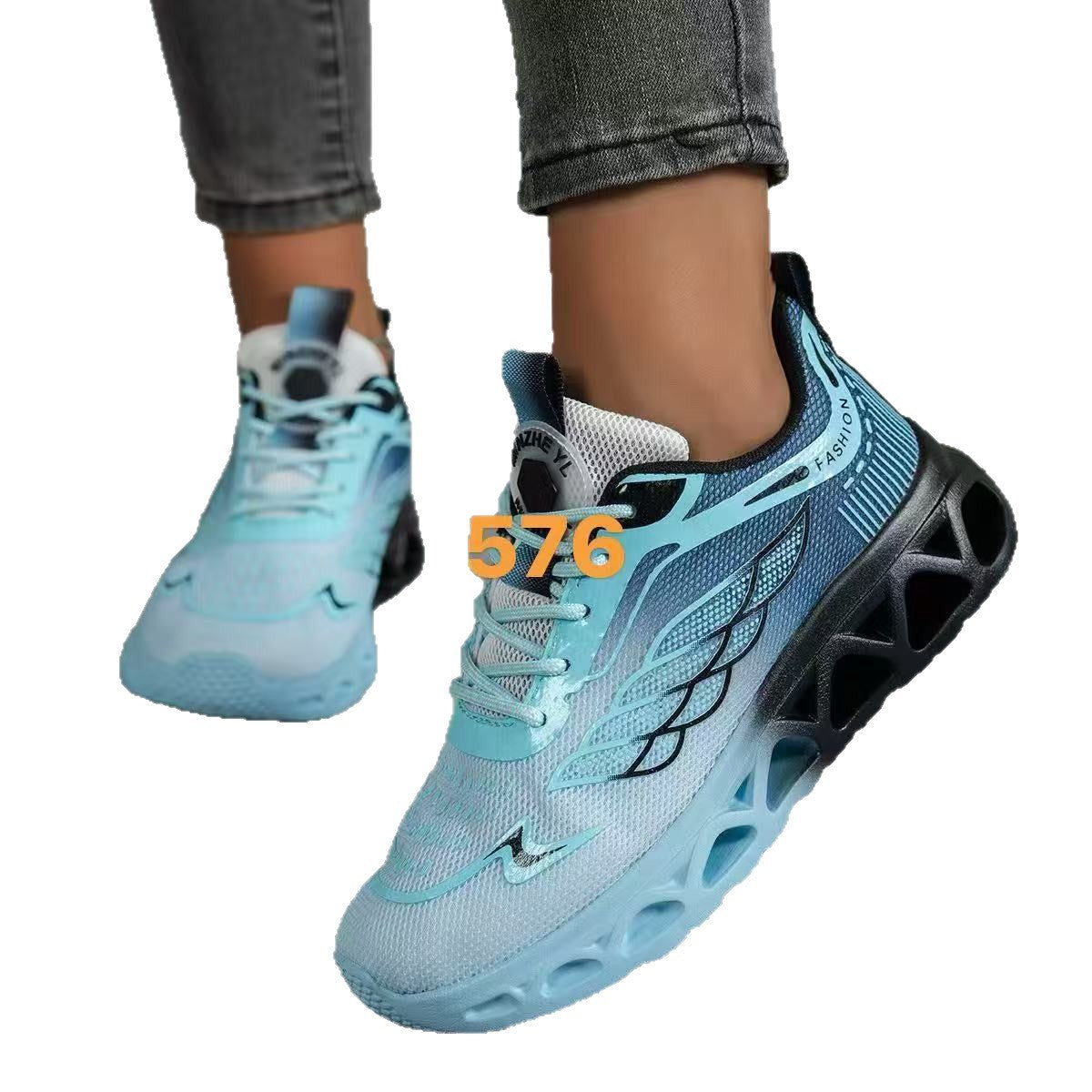Leichter Sneaker mit atmungsaktivem Mesh-Obermaterial – Bild 5 | LuxeStyle