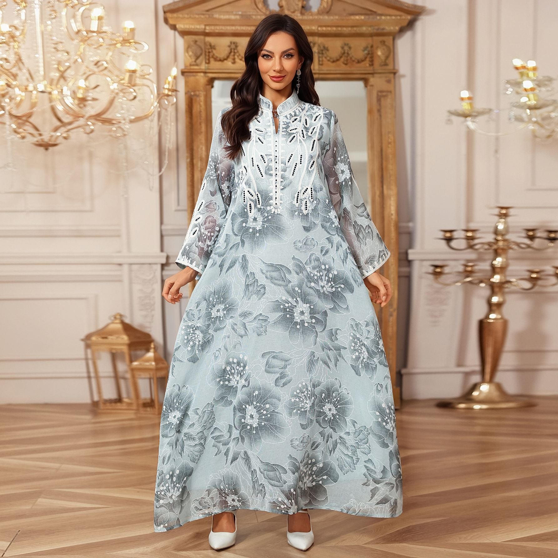 Besticktes Sommerkleid