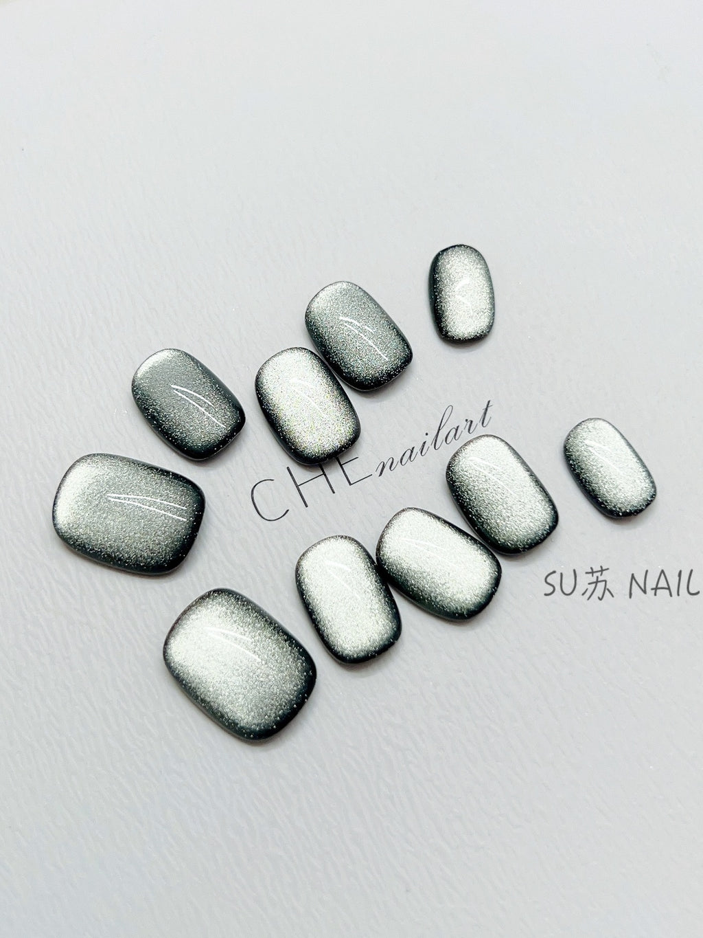 Dunkelgrüne Cat Eye Kunstnägel