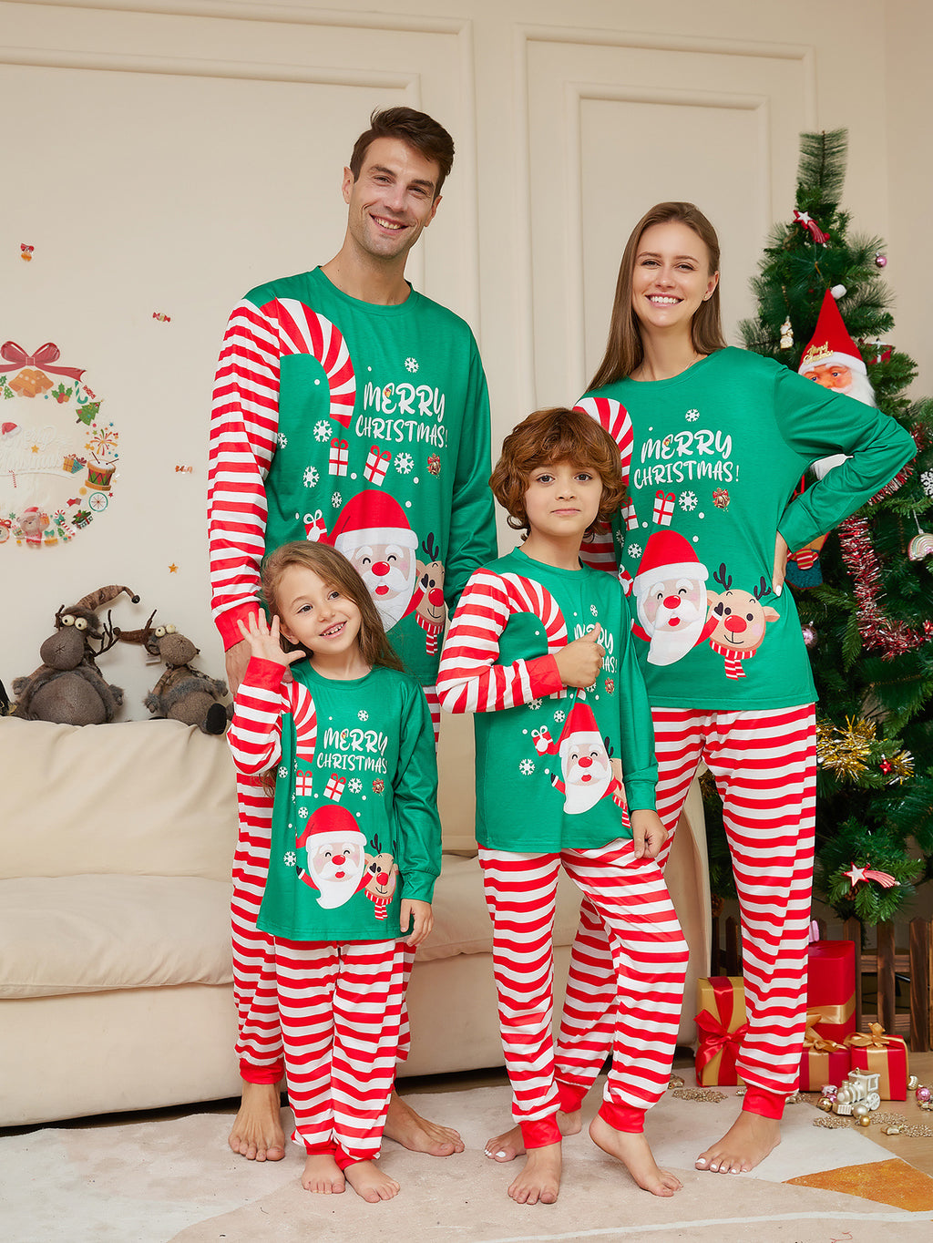 Weihnachts-Pyjama-Set für die ganze Familie