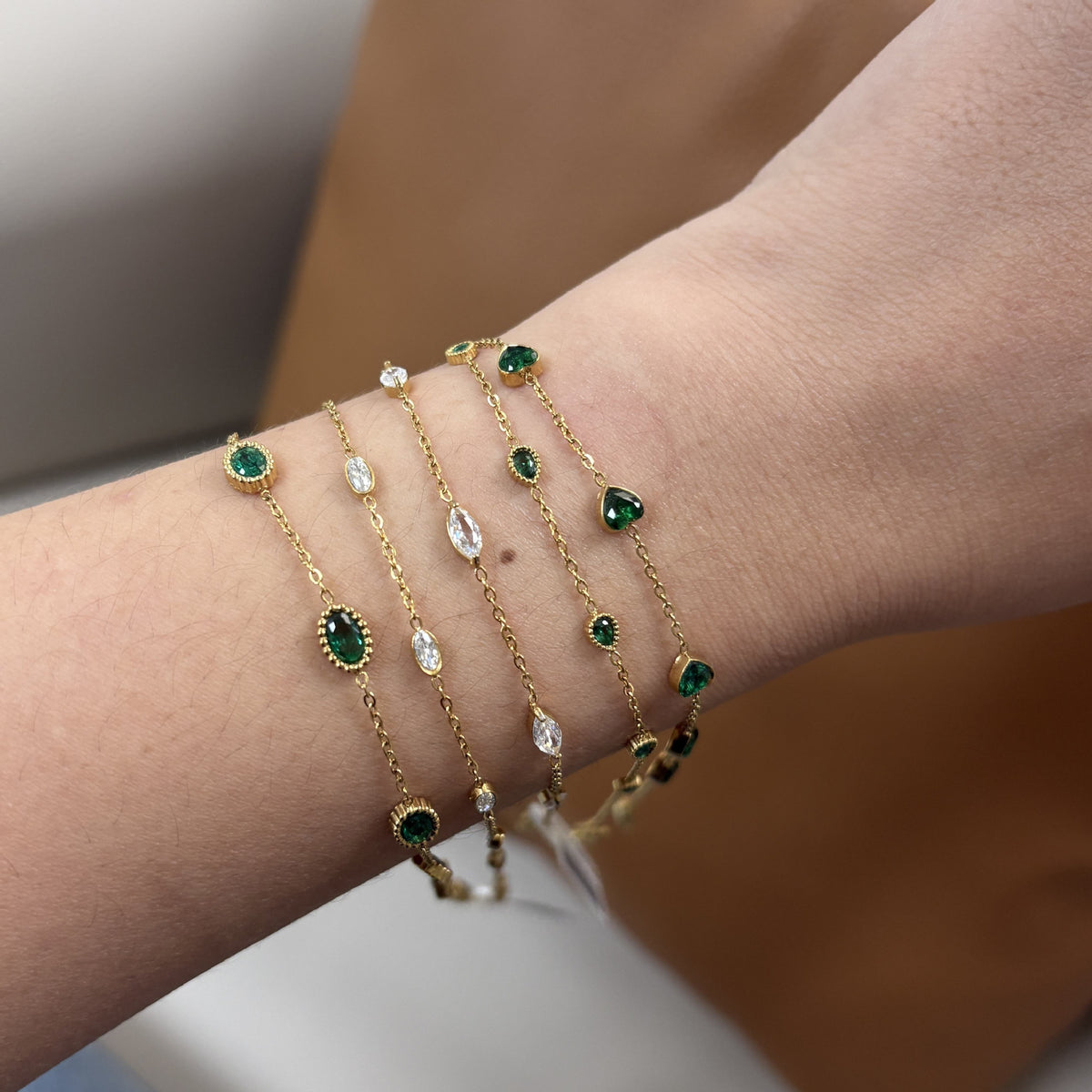 Vergoldetes Edelstahl-Armband im Retro-Stil – Bild 5 | LuxeStyle